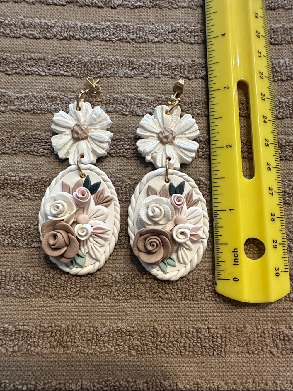 Handmade Floral Drop Earrings - Cream & Blush. NEW - Picture 3 of 5